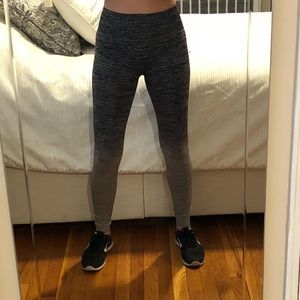 Grey ombré workout legging